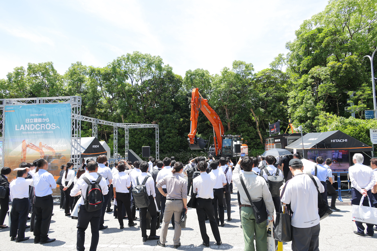 屋外展示場を併設、実機の稼働状況も確認