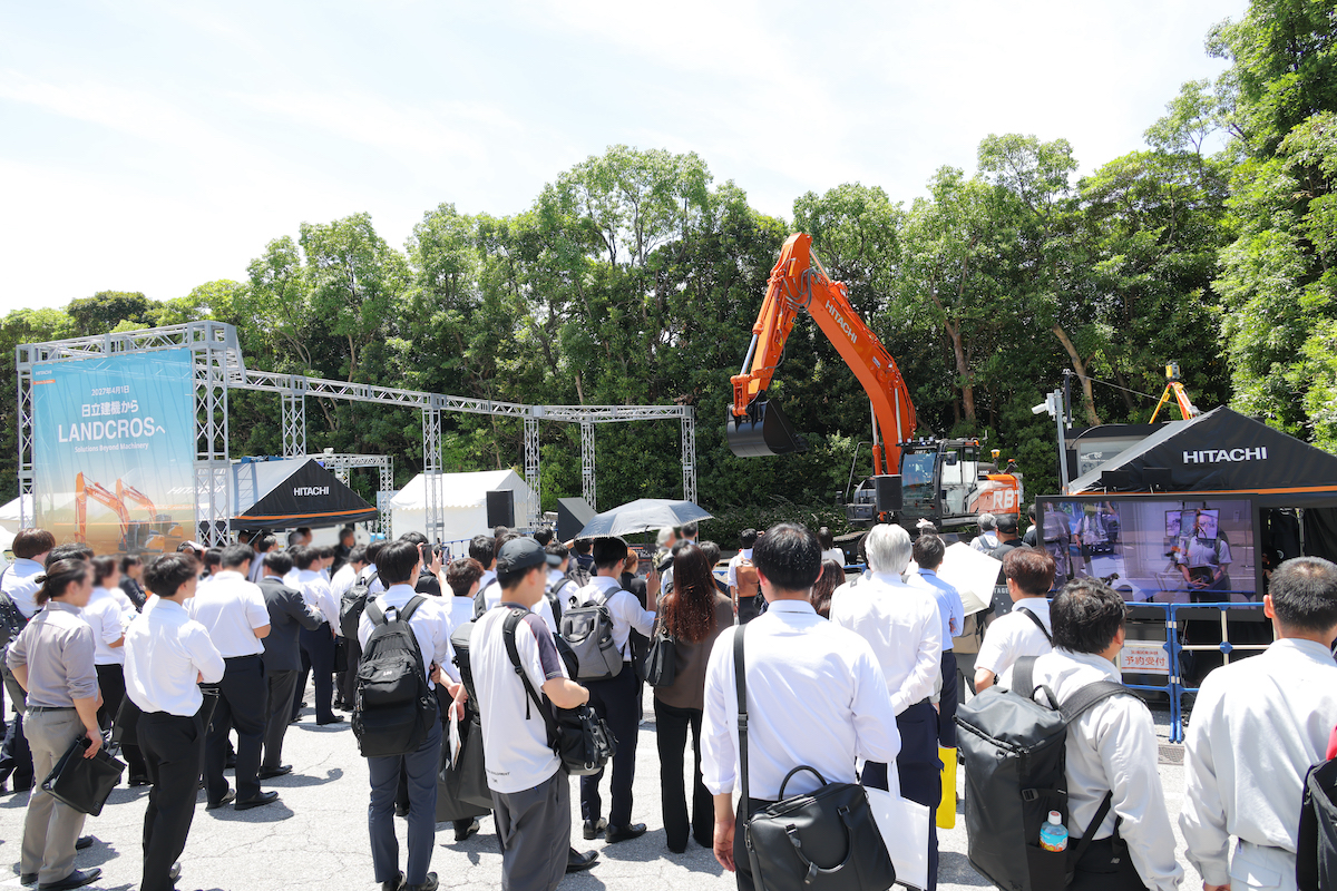 屋外展示場を併設、実機の稼働状況も確認