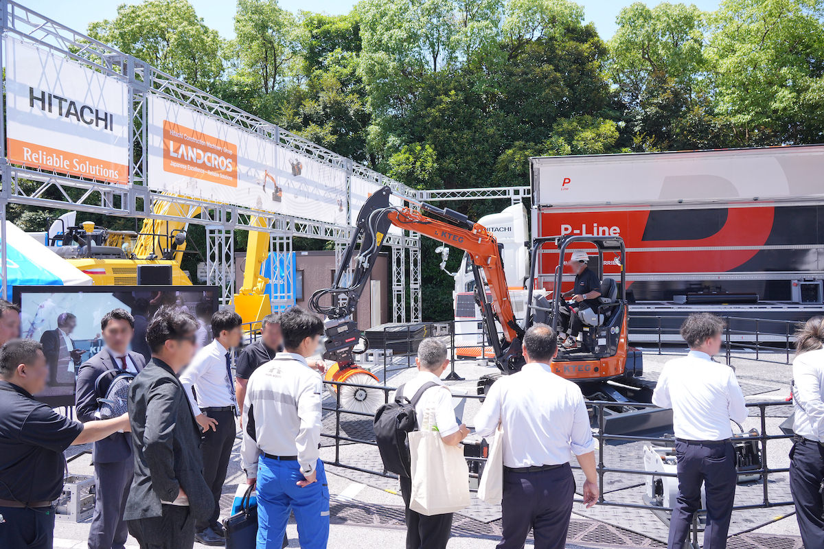 屋外展示場を併設、実機の稼働状況も確認